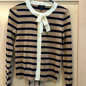 J Crew sz xs light weight cardigan tan and navy blue